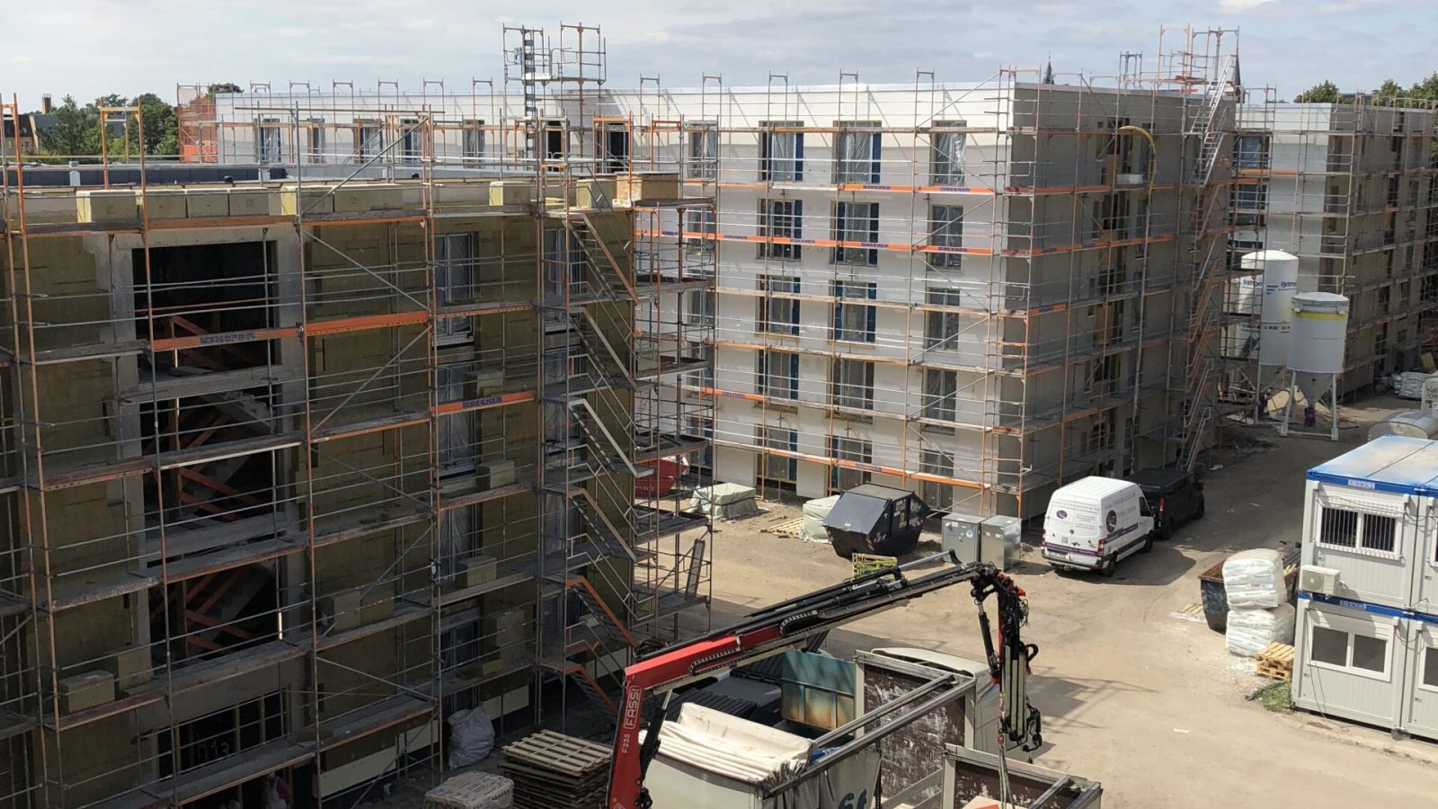 Luisenstrasse_Wendeschlossstrasse-1-scaled